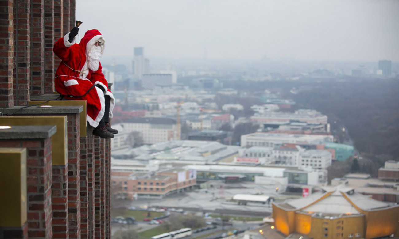 Архитектор рассчитал прочность крыш для приземления Санта-Клауса